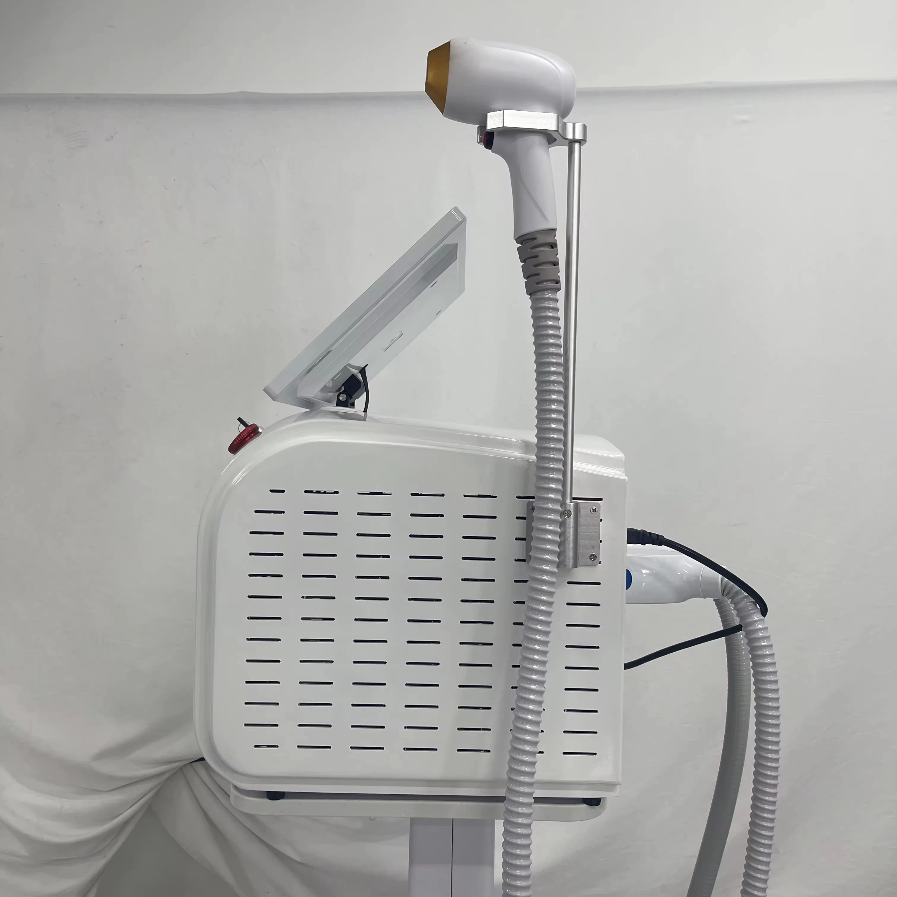Professional Ice Titanium 3 Wavelength 808nm Diode Laser 808 Hair Removal Machine 808 Removal Machin Salon or Home Use Removal
Professional Ice Titanium 3 Wavelength 808nm Diode Laser 808 Hair Removal Machine 808 Removal Machin Salon or Home Use Removal