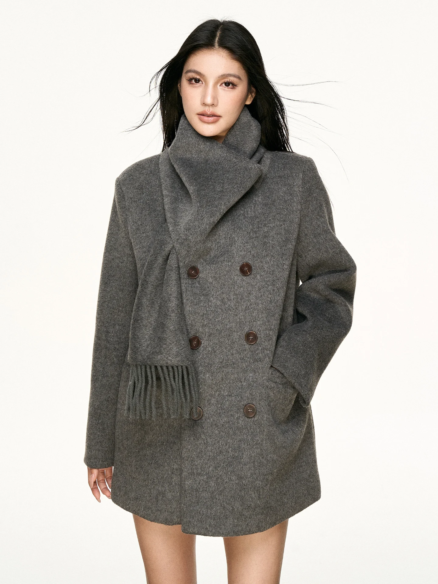 Пальто Aaisup из корейской шерсти для женщин, зимнее, новое, элегантное, с воротником-шарфом, двубортное, средней длины, повседневное, свободного кроя
Пальто Aaisup из корейской шерсти для женщин, зимнее, новое, элегантное, с воротником-шарфом, двубортное, средней длины, повседневное, свободного кроя