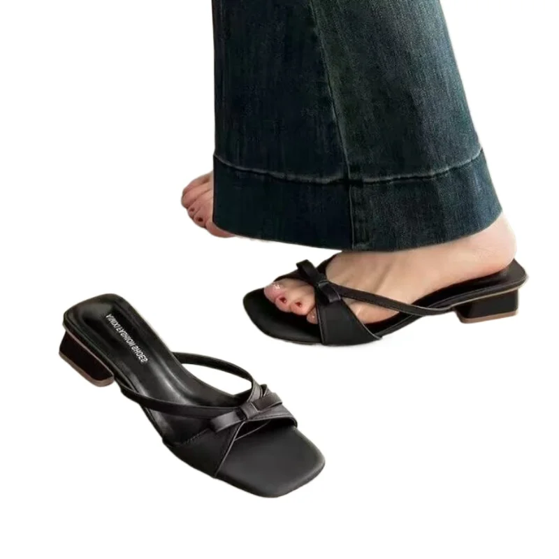 New Elegant Square Toe Bow Low Heel Slide Sandals Women's Versatile Fairy Style Fashion Slippers 2026 Summer
New Elegant Square Toe Bow Low Heel Slide Sandals Women's Versatile Fairy Style Fashion Slippers 2026 Summer