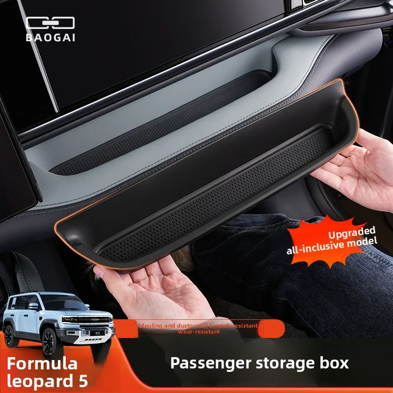 Suitable for Byd23-25 Equation Leopard 5 Co-Pilot Storage Box Dashboard Storage Box Protective Pad Interior Modification Supplies
Suitable for Byd23-25 Equation Leopard 5 Co-Pilot Storage Box Dashboard Storage Box Protective Pad Interior Modification Supplies