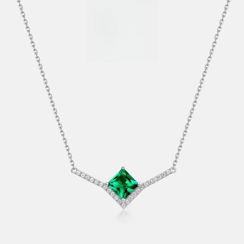 Princess Cultivates Jade Moissanite Necklace for Women S925 Silver Plated 18K Gold PT950 Platinum Collarbone Chain
Princess Cultivates Jade Moissanite Necklace for Women S925 Silver Plated 18K Gold PT950 Platinum Collarbone Chain