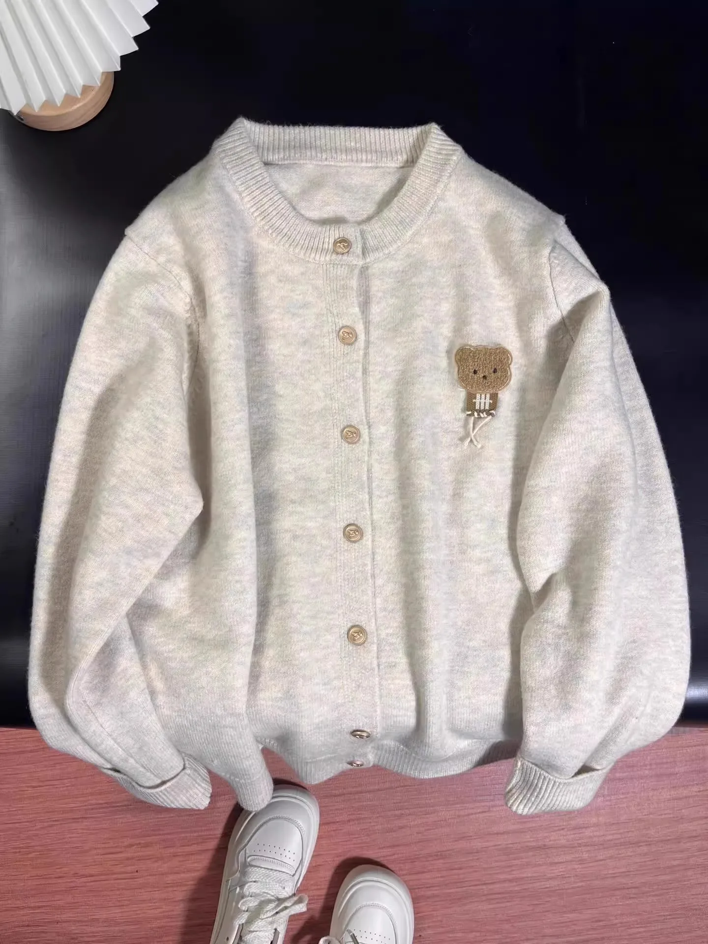 Women Apricot O-Neck Bear Embroidery Cardigan Sweater Harajuku Vintage 2000s Y2k Korean Style Loose Long Sleeve Cashmere Sweater
Women Apricot O-Neck Bear Embroidery Cardigan Sweater Harajuku Vintage 2000s Y2k Korean Style Loose Long Sleeve Cashmere Sweater
