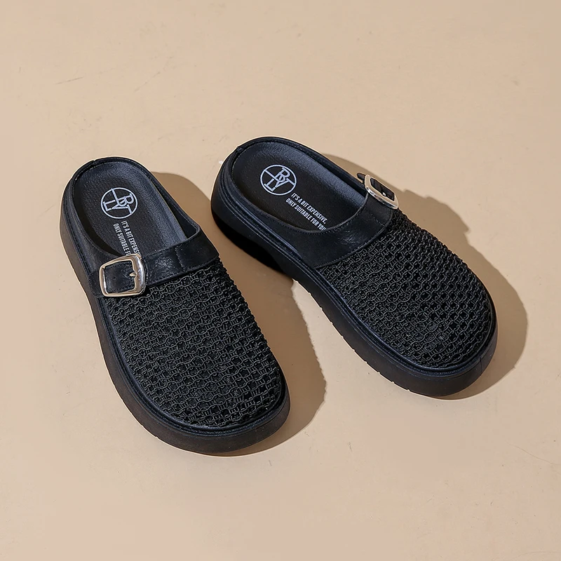 Новые летние модные сандалии, повседневные легкие модные туфли в сказочном стиле Baotou с полой полутянутой толстой подошвой для ленивых 
Новые летние модные сандалии, повседневные легкие модные туфли в сказочном стиле Baotou с полой полутянутой толстой подошвой для ленивых