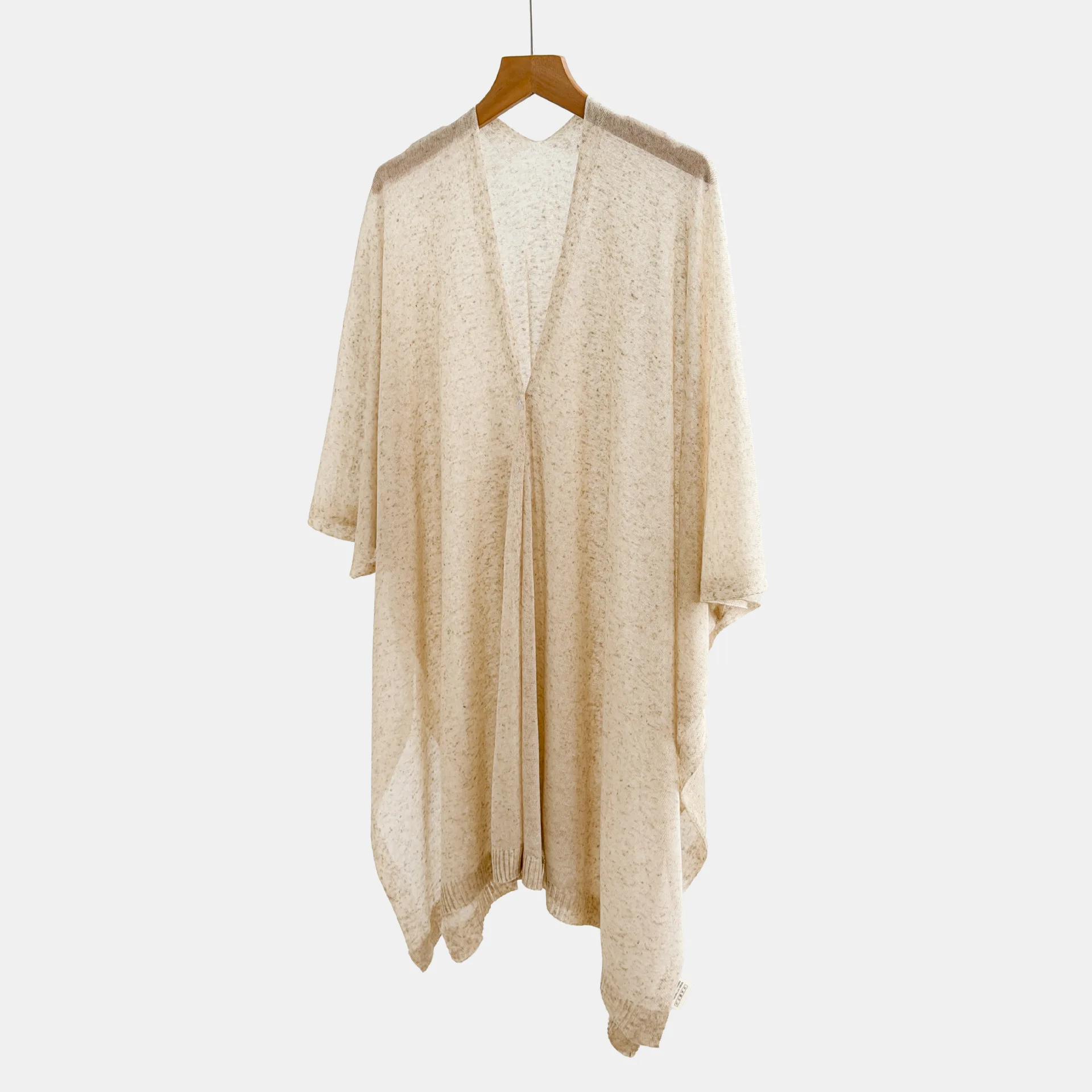 2026 Summer Linen Blend Solid Color Beach Towel Thin Button Cardigan Loose Plus Size Air Conditioning Cloak Coat Women Outerwear
2026 Summer Linen Blend Solid Color Beach Towel Thin Button Cardigan Loose Plus Size Air Conditioning Cloak Coat Women Outerwear