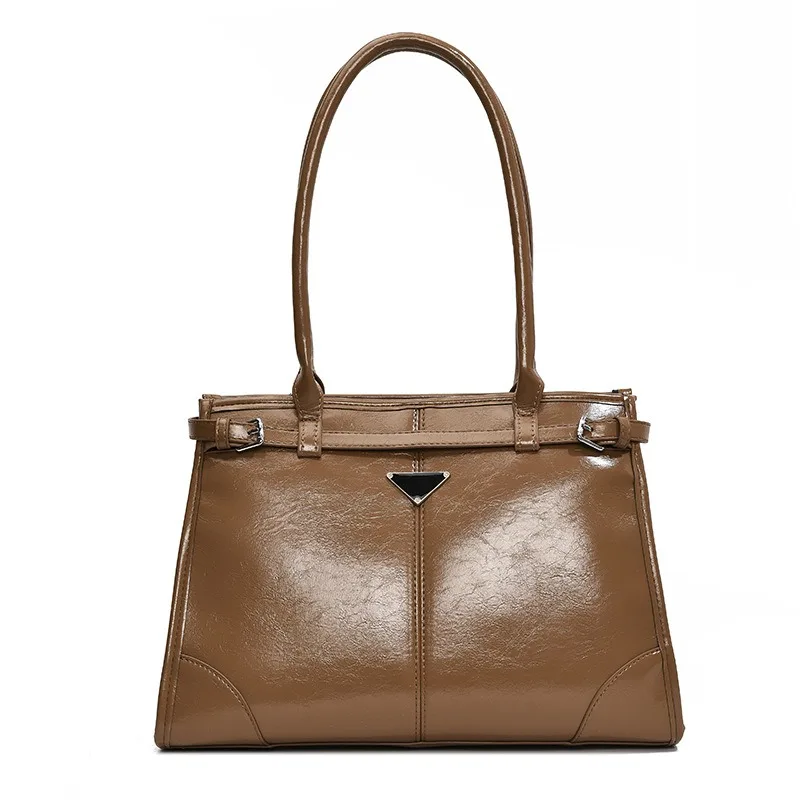 Fashion large capacity diagonal cross bag female 2025 summer new simple leisure Tote bag commuter shoulder bags
Fashion large capacity diagonal cross bag female 2025 summer new simple leisure Tote bag commuter shoulder bags
