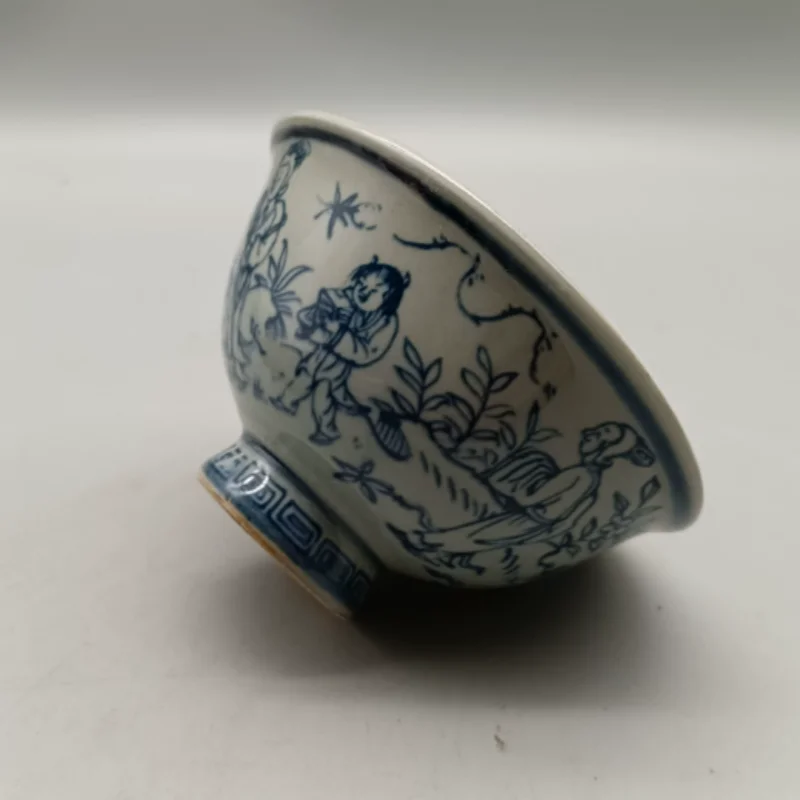 Antique Blue and White Porcelain Figural pattern decoration bowl - Traditional Ceramic, Desktop Display & Folk Art Collectible
Antique Blue and White Porcelain Figural pattern decoration bowl - Traditional Ceramic, Desktop Display & Folk Art Collectible
