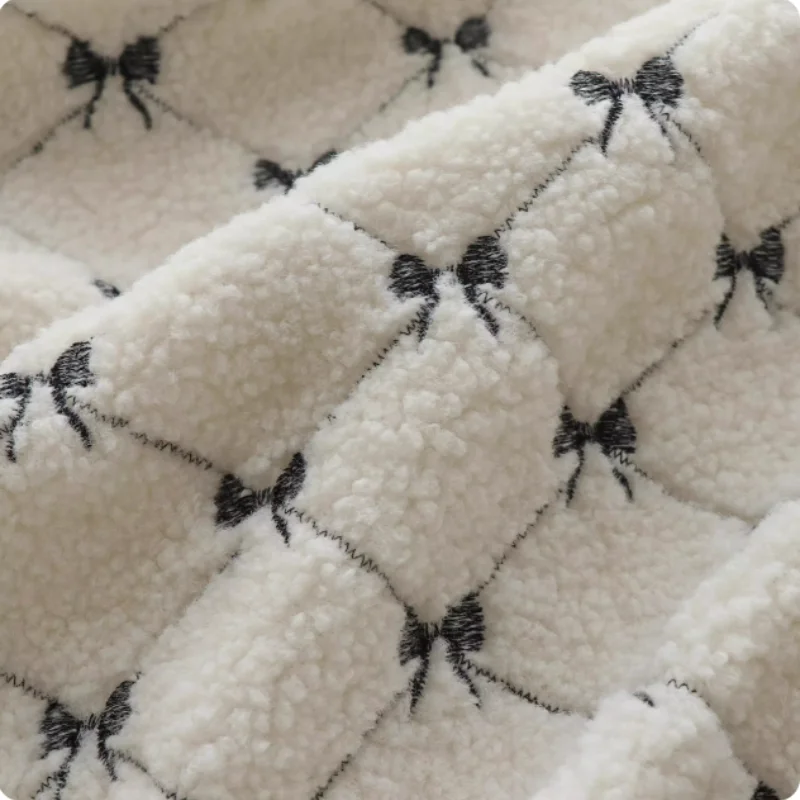 Black butterfly lambskin embroideryfabric for autumn and winter hoodies, outerwear, clothing, toys, cushions, diy fabric
Black butterfly lambskin embroideryfabric for autumn and winter hoodies, outerwear, clothing, toys, cushions, diy fabric