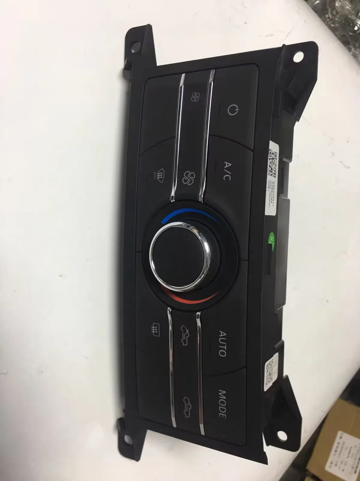 New Genuine Front A/C Air Conditioner Multifunctional Adjustment Control Panel Switch C00053199 SAIC MAXUS T60o
New Genuine Front A/C Air Conditioner Multifunctional Adjustment Control Panel Switch C00053199 SAIC MAXUS T60o