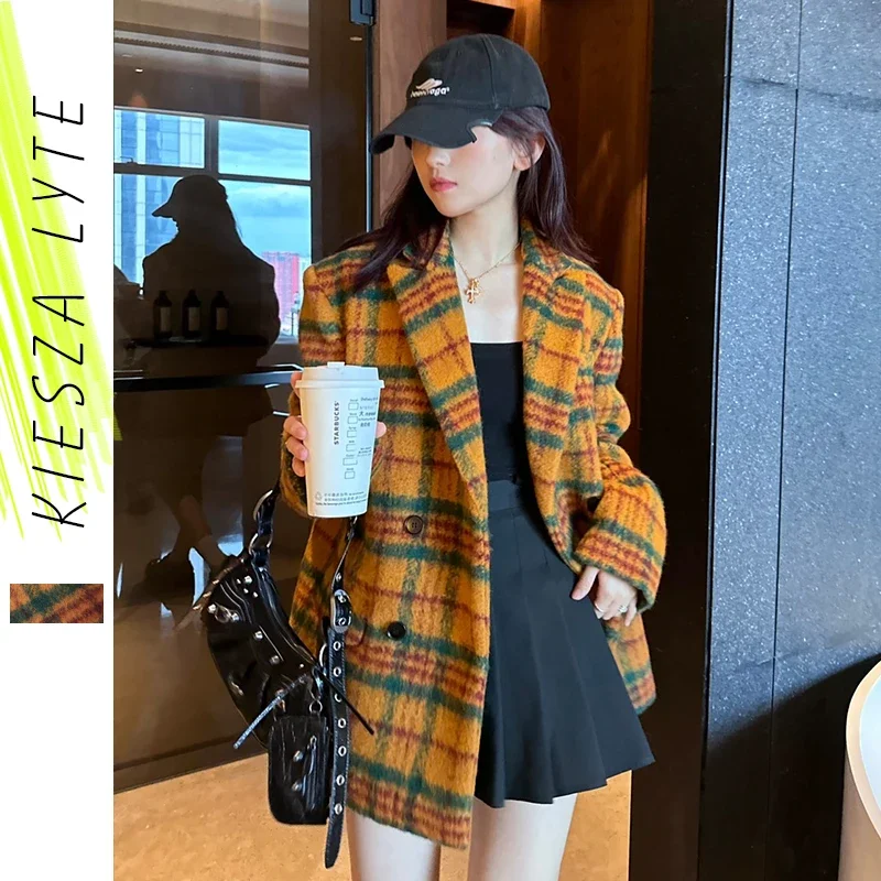 Women's Woollen Coat 2024 Autumn Winter New Yellow and Green Plaid Loose Wool Suit Jackets
Women's Woollen Coat 2024 Autumn Winter New Yellow and Green Plaid Loose Wool Suit Jackets