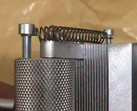 BT40 automatic tool changer BT50 center water outlet U-drill 30 external cold to internal cold oil path handle
BT40 automatic tool changer BT50 center water outlet U-drill 30 external cold to internal cold oil path handle