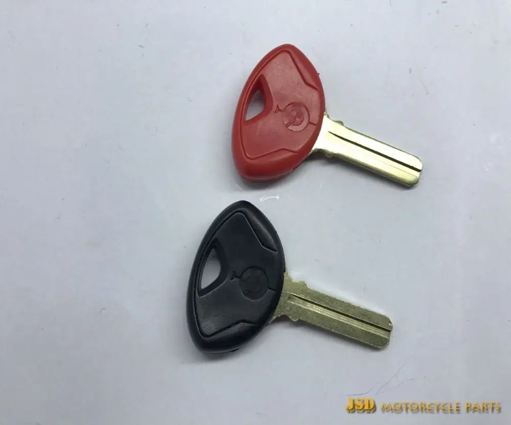 Motorcycle accessories suitable for BMW K1300S K1300R K1200R 1200RT 1200GS can place chip key blank key
Motorcycle accessories suitable for BMW K1300S K1300R K1200R 1200RT 1200GS can place chip key blank key