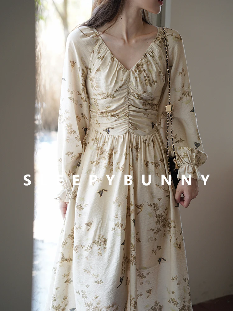 Floral V-Neck Long Sleeve Dress Women Spring Slim Fit Ruched Waist Midi Dress Elegant Printed A-Line Outfit Daily Office Wear
Floral V-Neck Long Sleeve Dress Women Spring Slim Fit Ruched Waist Midi Dress Elegant Printed A-Line Outfit Daily Office Wear