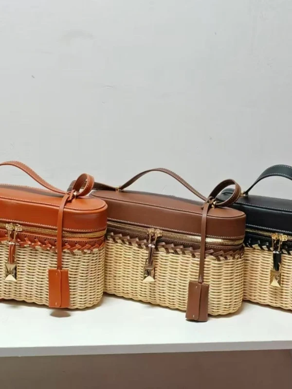 Сумка Blo Wier Box в стиле ретро, новинка 2025, повседневная простая сумка для отдыха, вдохновленная кактусом, мягкая ручка
Сумка Blo Wier Box в стиле ретро, новинка 2025, повседневная простая сумка для отдыха, вдохновленная кактусом, мягкая ручка