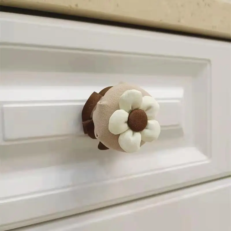 Круглые чехлы для дверных ручек Baby Se, защитные накладки, защитные чехлы для Cuioning Dress, защита от детей, домашние тканевые пылезащитные чехлы
Круглые чехлы для дверных ручек Baby Se, защитные накладки, защитные чехлы для Cuioning Dress, защита от детей, домашние тканевые пылезащитные чехлы