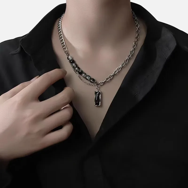Splicing black zircon necklace, men's trendy high-end original design, niche pendant, men's streetwear accessories
Splicing black zircon necklace, men's trendy high-end original design, niche pendant, men's streetwear accessories