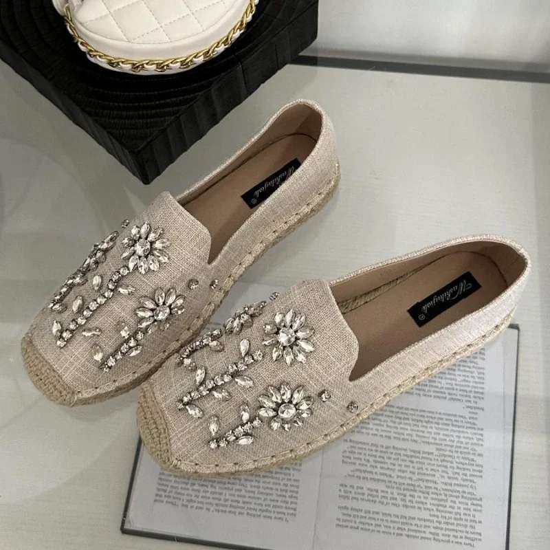 Роскошные лоферы со стразами и цветочным декором, женские модные дышащие эспадрильи на плоской подошве из конопли с круглым носком, удобная обувь на мягкой подошве
Роскошные лоферы со стразами и цветочным декором, женские модные дышащие эспадрильи на плоской подошве из конопли с круглым носком, удобная обувь на мягкой подошве