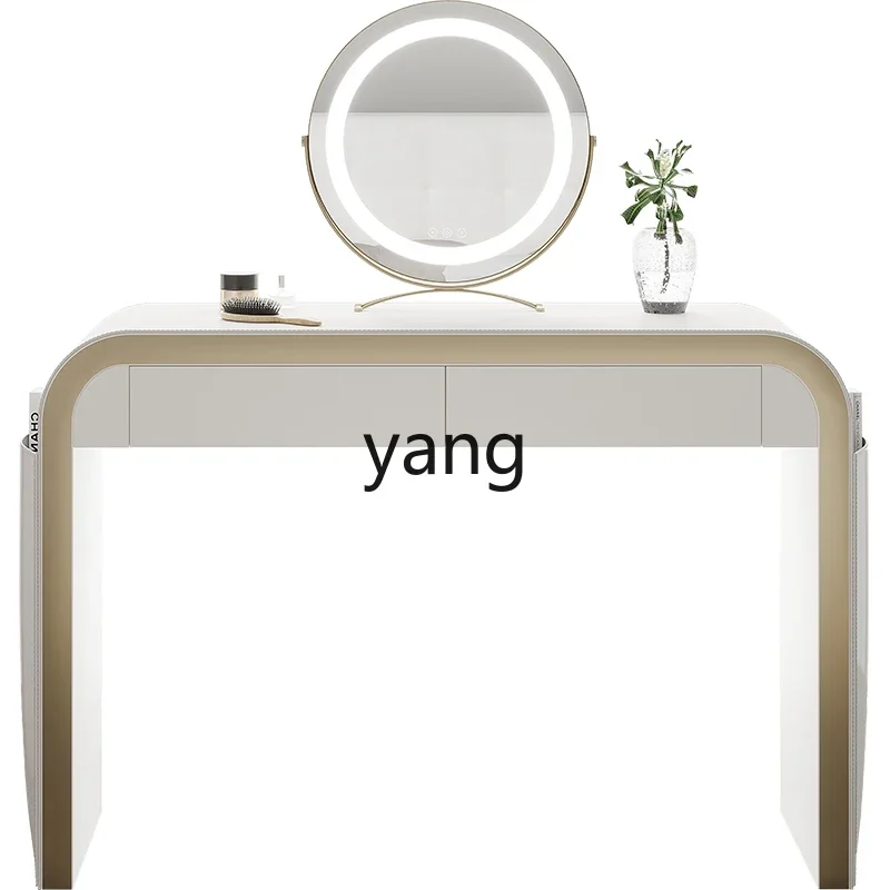YJQ high-end makeup table household bedroom saddle leather modern simple small apartment master bedroom makeup table
YJQ high-end makeup table household bedroom saddle leather modern simple small apartment master bedroom makeup table