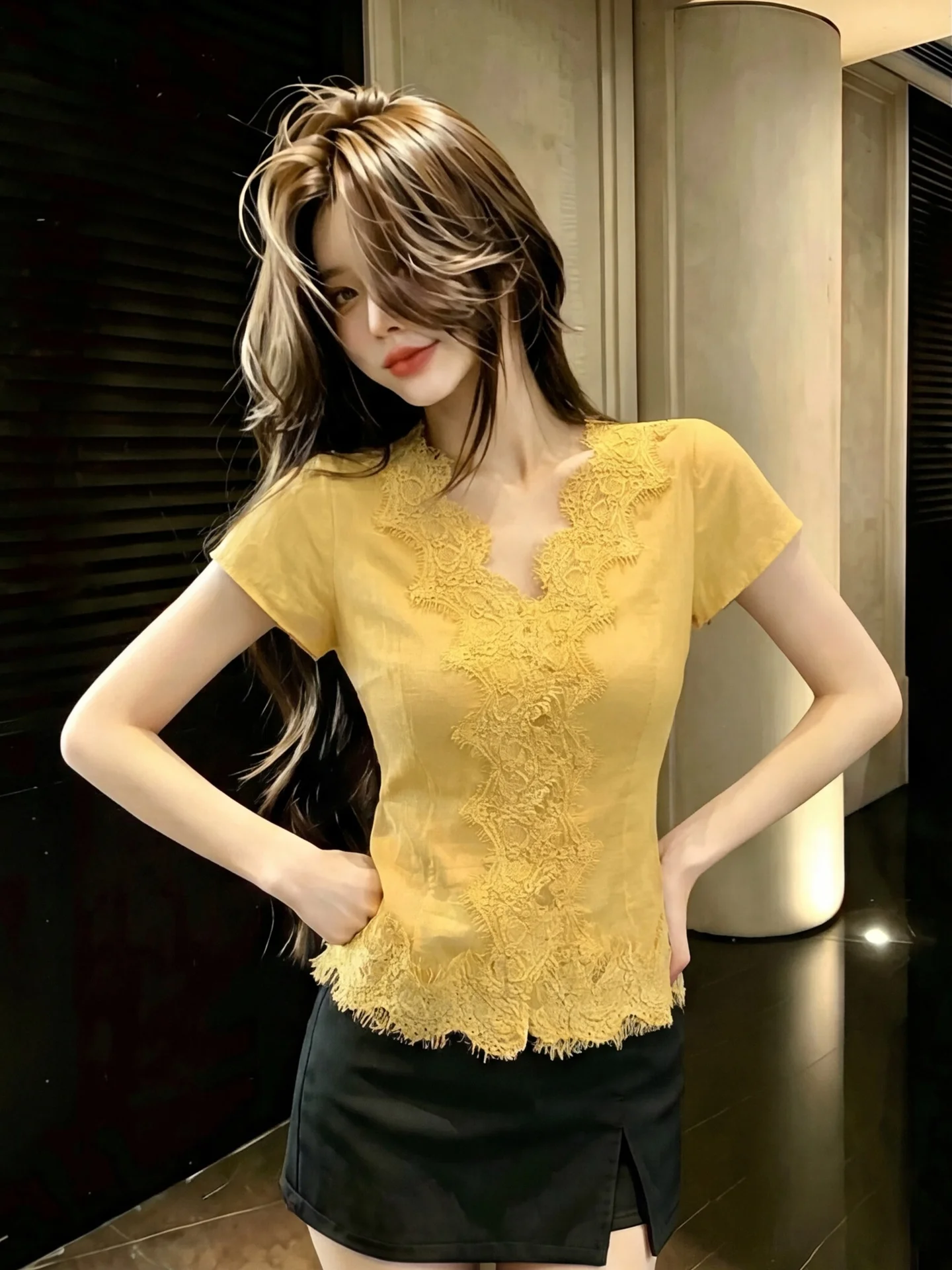 Yellow Splice Lace Short Sleeve Shirt Women's Summer New Elegant Unique Beautiful Thin Design Sense V-neck Top
Yellow Splice Lace Short Sleeve Shirt Women's Summer New Elegant Unique Beautiful Thin Design Sense V-neck Top