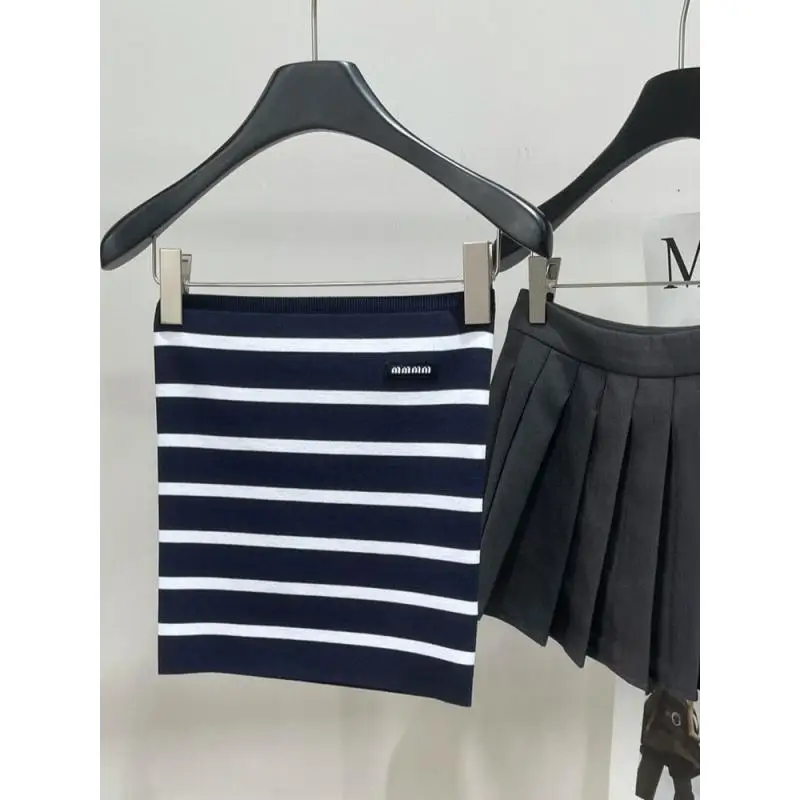 2025 Fashion Young Logo Embroidered Blue And White Striped Knitted Tube Top Women Summer
2025 Fashion Young Logo Embroidered Blue And White Striped Knitted Tube Top Women Summer