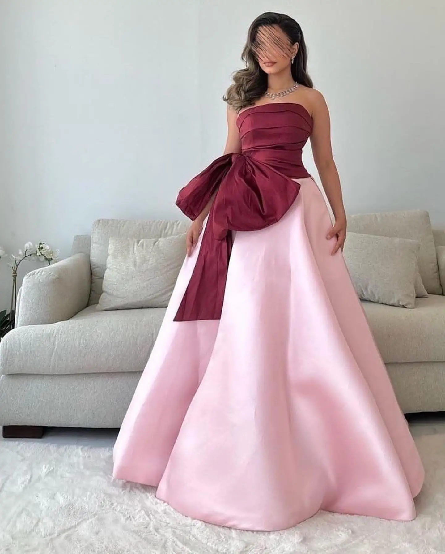 Customized Satin A-Line Bow Evening Dress Strapless Floor Length Sleeveless Panel Train Photo Color Bespoke Occasion Gowns
Customized Satin A-Line Bow Evening Dress Strapless Floor Length Sleeveless Panel Train Photo Color Bespoke Occasion Gowns