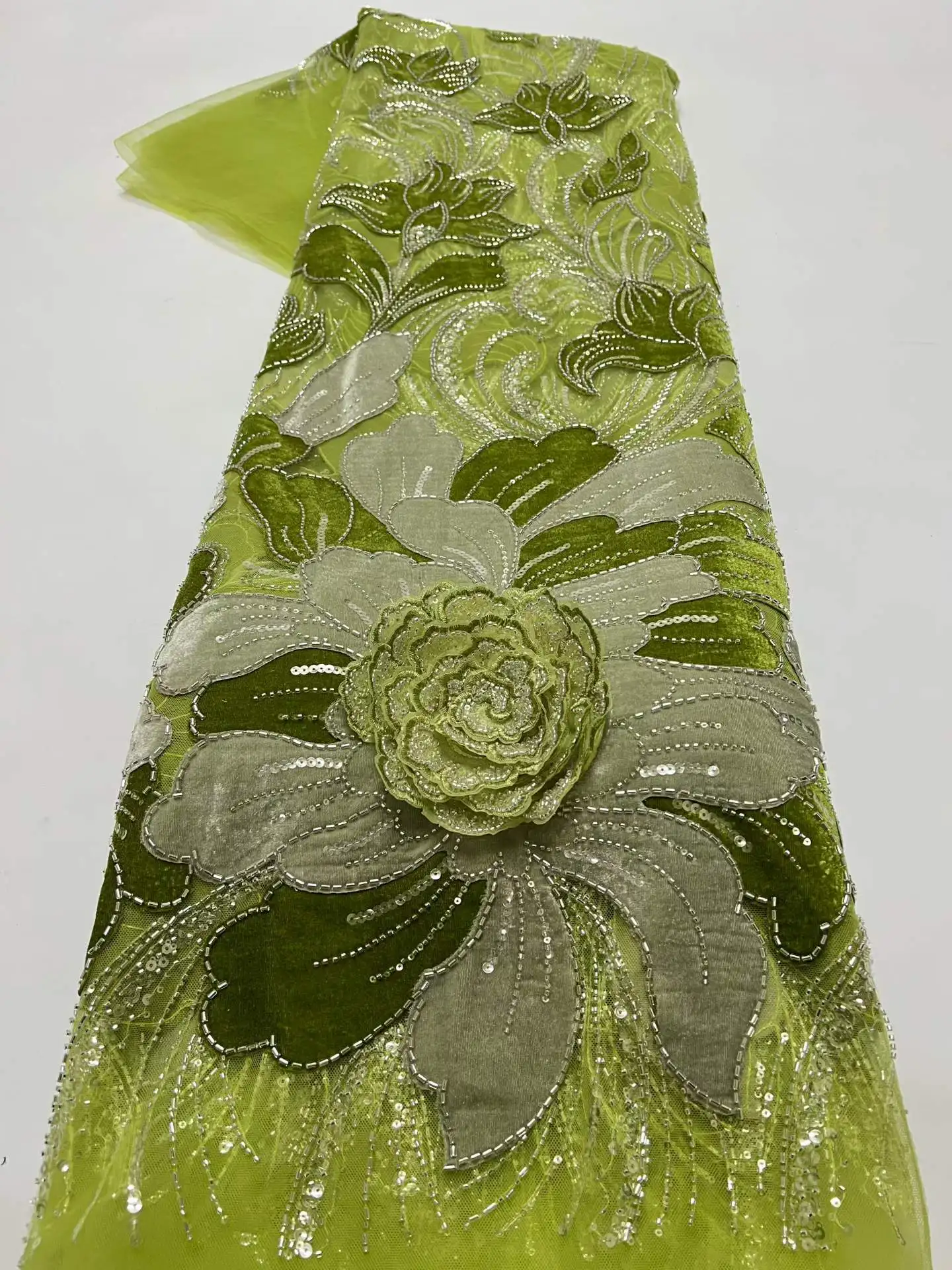 African French Tulle Sequin Beaded Lace 5 yards Nigerian Embroidered Velvet Lace Fabrics For Ladies Party Wedding Dresses Sewing
African French Tulle Sequin Beaded Lace 5 yards Nigerian Embroidered Velvet Lace Fabrics For Ladies Party Wedding Dresses Sewing