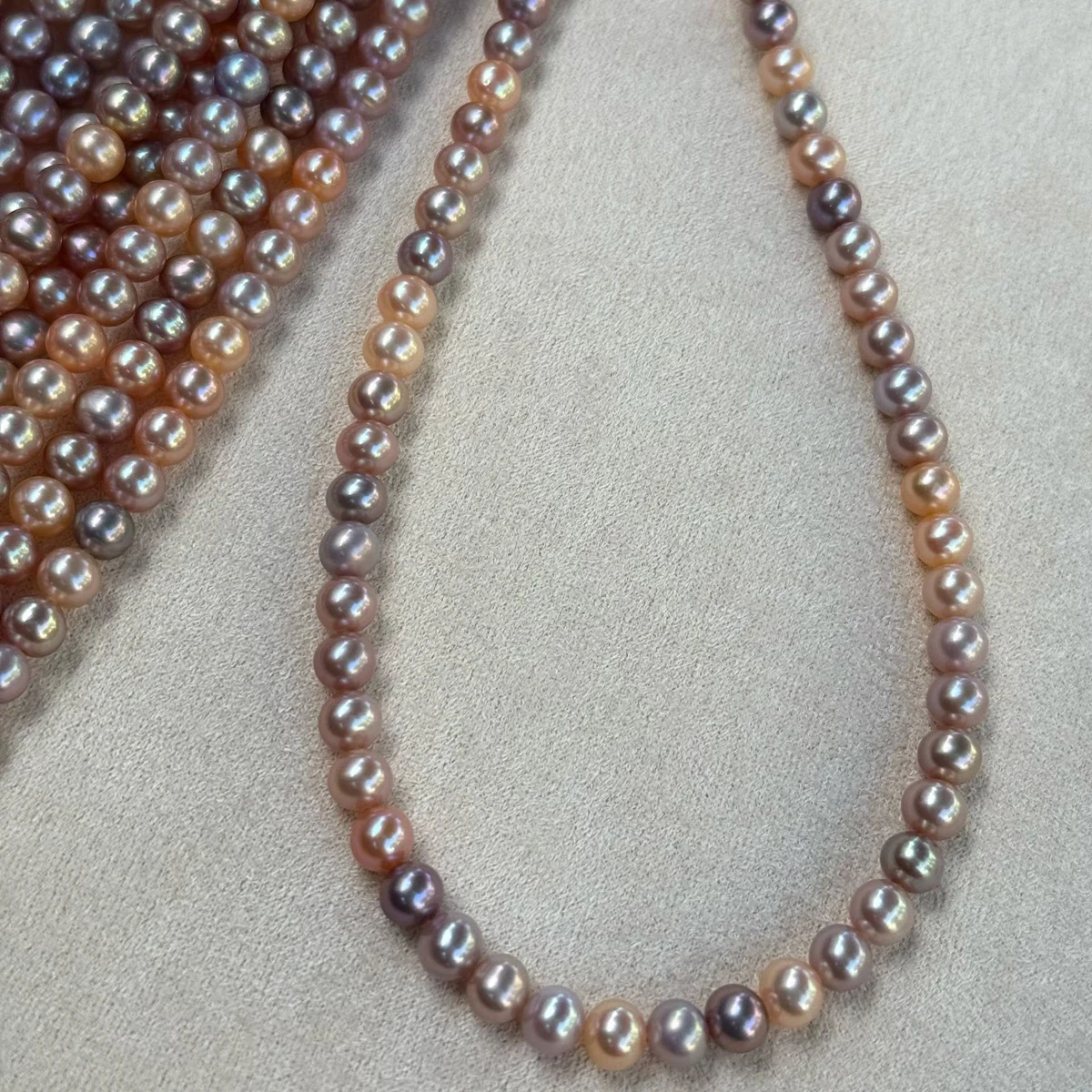 5.5-6mm AAAAAA Round Candy-Colored Mixed Beads Natural Freshwater Pearl Necklace Jewelry Make DIY Bracelets Earring Accessories
5.5-6mm AAAAAA Round Candy-Colored Mixed Beads Natural Freshwater Pearl Necklace Jewelry Make DIY Bracelets Earring Accessories