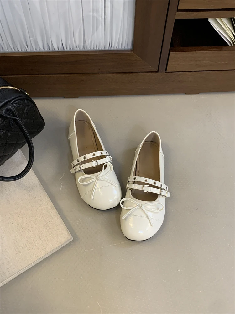 Женские туфли IPPEUM Мэри Джейн 2026: Новинка, модные балетки с круглым носком и пряжкой
Женские туфли IPPEUM Мэри Джейн 2026: Новинка, модные балетки с круглым носком и пряжкой