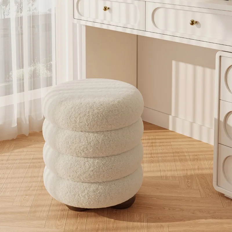 Cream wind makeup stool Light luxury stool Premium dressing stool Girls bedroom stool Dresser round stool
Cream wind makeup stool Light luxury stool Premium dressing stool Girls bedroom stool Dresser round stool