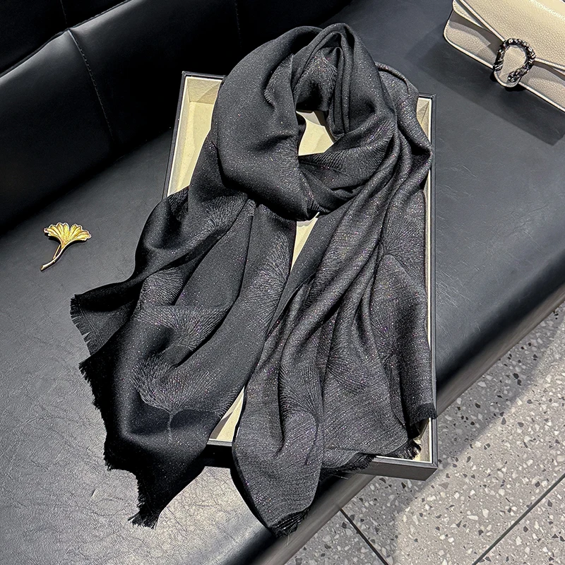 2025 Latest Malaysia Tudung Bawal Fashion Print Hijab Headscarf Wraps Premium Voile Soft Muslim Scarf Sun Protection
2025 Latest Malaysia Tudung Bawal Fashion Print Hijab Headscarf Wraps Premium Voile Soft Muslim Scarf Sun Protection