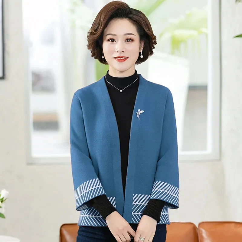 New Mother Knitted Sweater Cardigan Coat Spring Autumn Wild Short Jacket Middle Aged Women's Cardigan Sweater Elegant Tops
New Mother Knitted Sweater Cardigan Coat Spring Autumn Wild Short Jacket Middle Aged Women's Cardigan Sweater Elegant Tops