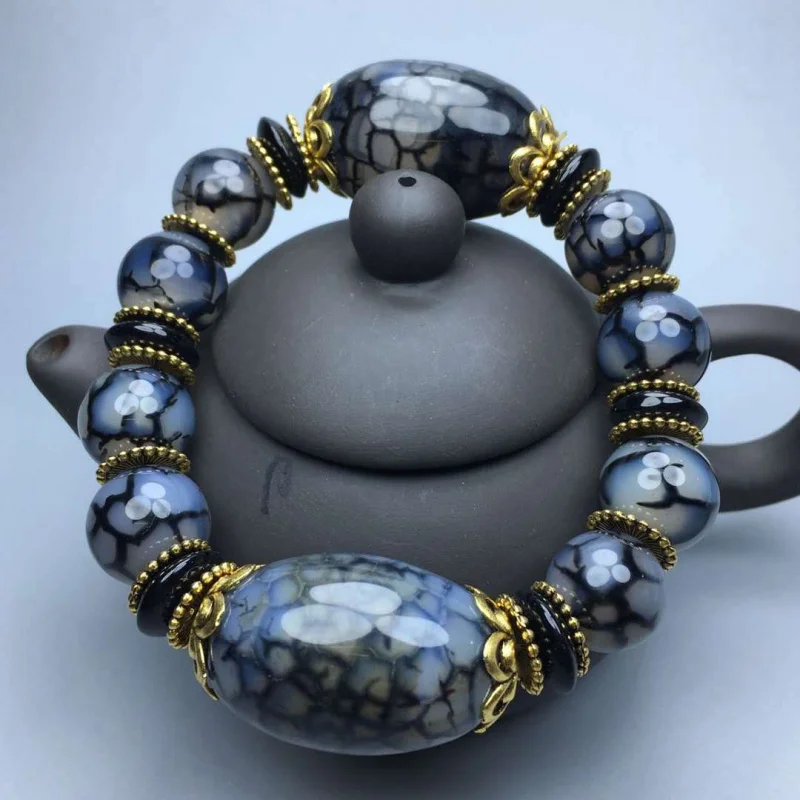 Style Tibetan Retro Old Agate Pattern Bracelet Jewelry Ethnic Fashion Versatile
Style Tibetan Retro Old Agate Pattern Bracelet Jewelry Ethnic Fashion Versatile
