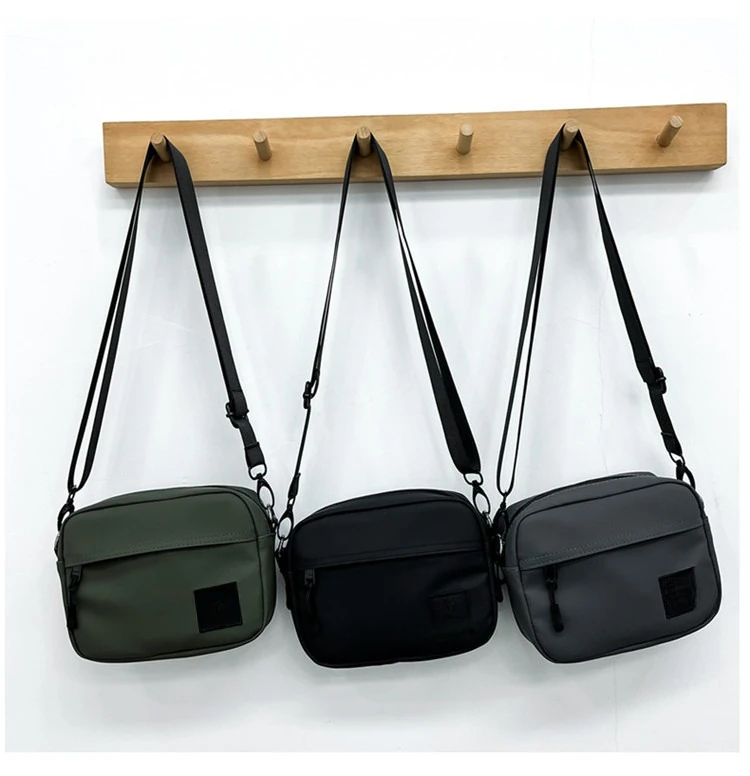 Модная персонализированная сумка через плечо, мужская и женская портативная маленькая сумка в стиле хип-хоп, сумка на одно плечо.
Модная персонализированная сумка через плечо, мужская и женская портативная маленькая сумка в стиле хип-хоп, сумка на одно плечо.