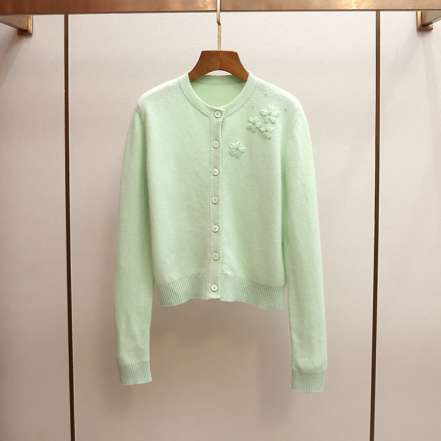 MaSande High-End Women's Spring New Gentle Sweet 3D Flower Loose round Ne Needle Knitted Sweater Soft Medium Bright Tead
MaSande High-End Women's Spring New Gentle Sweet 3D Flower Loose round Ne Needle Knitted Sweater Soft Medium Bright Tead