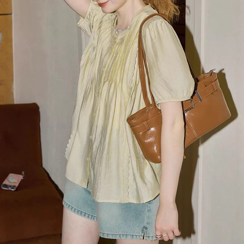 Goose Yellow Short-sleeved Shirt for Women New Style in Summer 2026 Versatile Age-reducing Loose-fitting Shirt Commuting St
Goose Yellow Short-sleeved Shirt for Women New Style in Summer 2026 Versatile Age-reducing Loose-fitting Shirt Commuting St