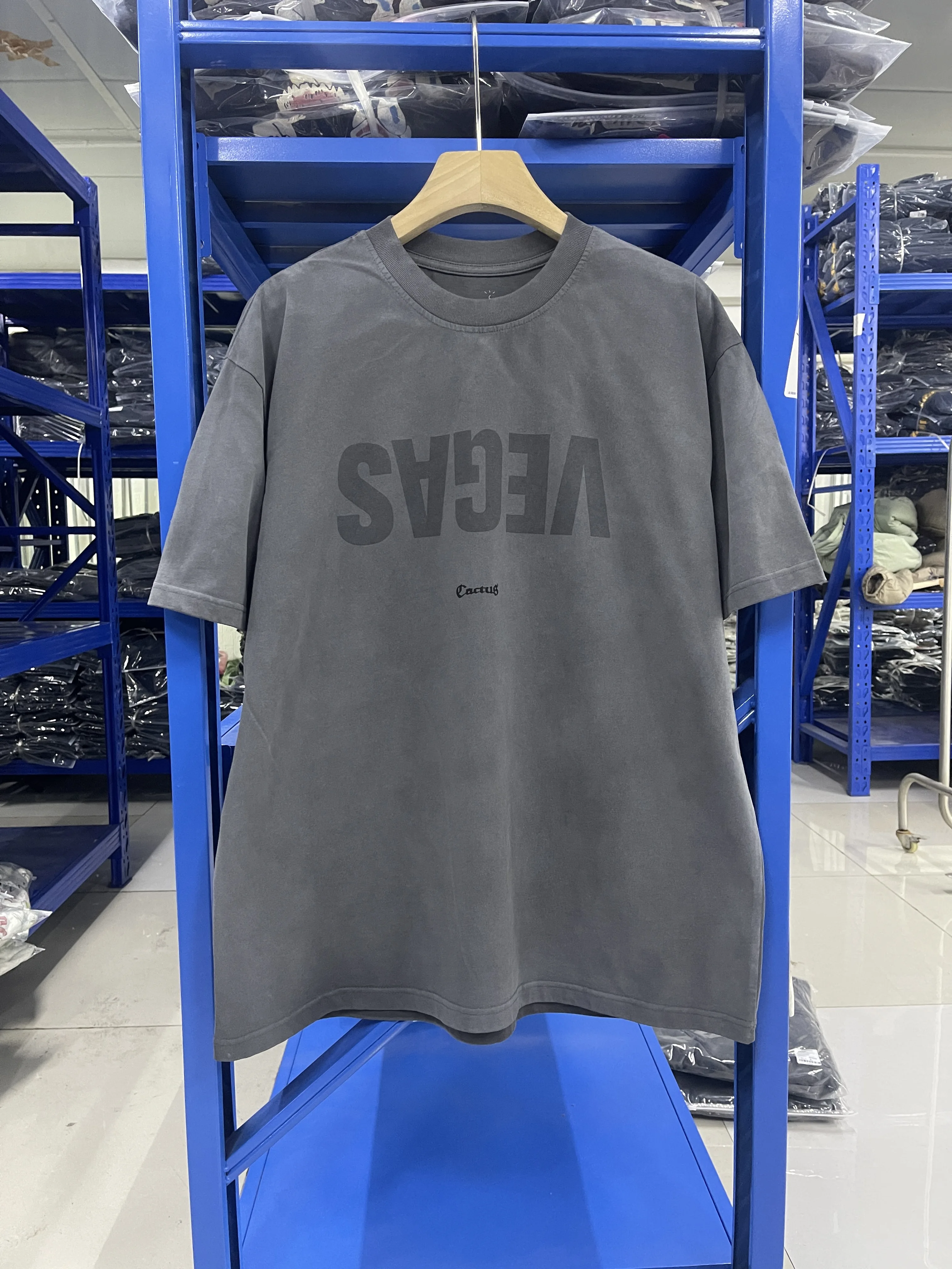High Street Vintage New Inverted English Logo Pattern Printed Round Neck Short Sleeve Loose Casual Oversize Washed T-shirt
High Street Vintage New Inverted English Logo Pattern Printed Round Neck Short Sleeve Loose Casual Oversize Washed T-shirt