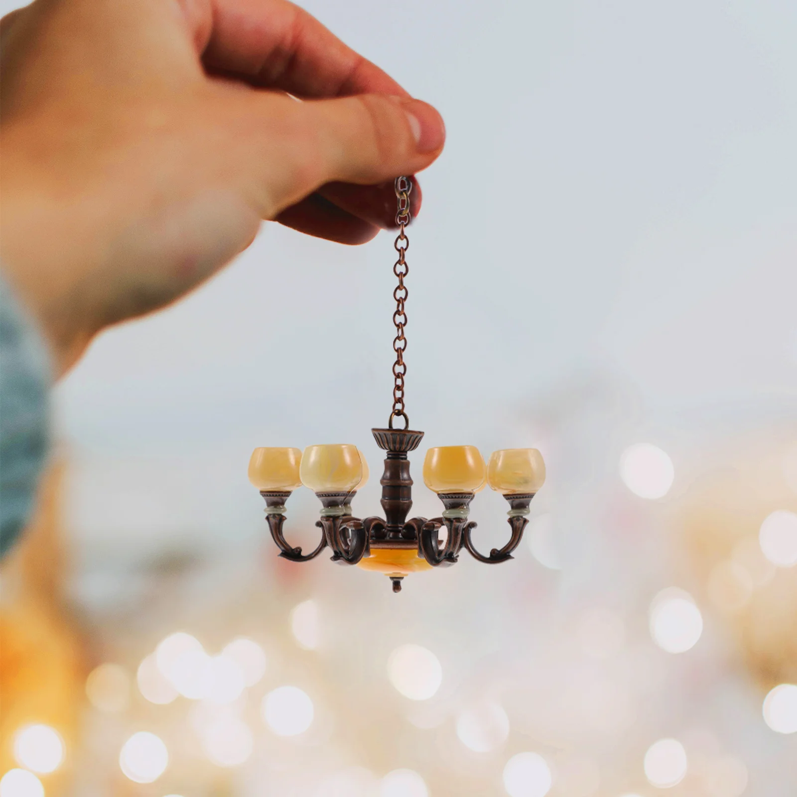 Retro Chandelier Model Mini House Supply Simulation Lamp Miniature Hanging Decor Toy Furniture Ceiling Light Prop
Retro Chandelier Model Mini House Supply Simulation Lamp Miniature Hanging Decor Toy Furniture Ceiling Light Prop