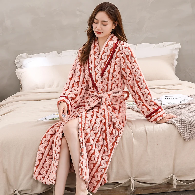 Newest Winter Thick Flannel Nightgown Sexy Bath Robe Women's Sleepwear Long Style Sleepshirts Female Home Bathrobe M-XXL
Newest Winter Thick Flannel Nightgown Sexy Bath Robe Women's Sleepwear Long Style Sleepshirts Female Home Bathrobe M-XXL