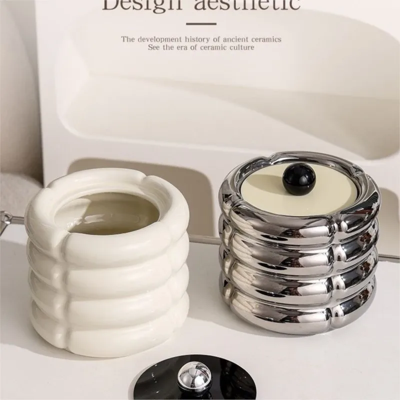 Керамический настольный мусорный бак с крышкой, маленькая корзина для бумаги, офисная гостиная, мусорное ведро для спальни, бытовой мини-мусорный бакZG426 
Керамический настольный мусорный бак с крышкой, маленькая корзина для бумаги, офисная гостиная, мусорное ведро для спальни, бытовой мини-мусорный бакZG426