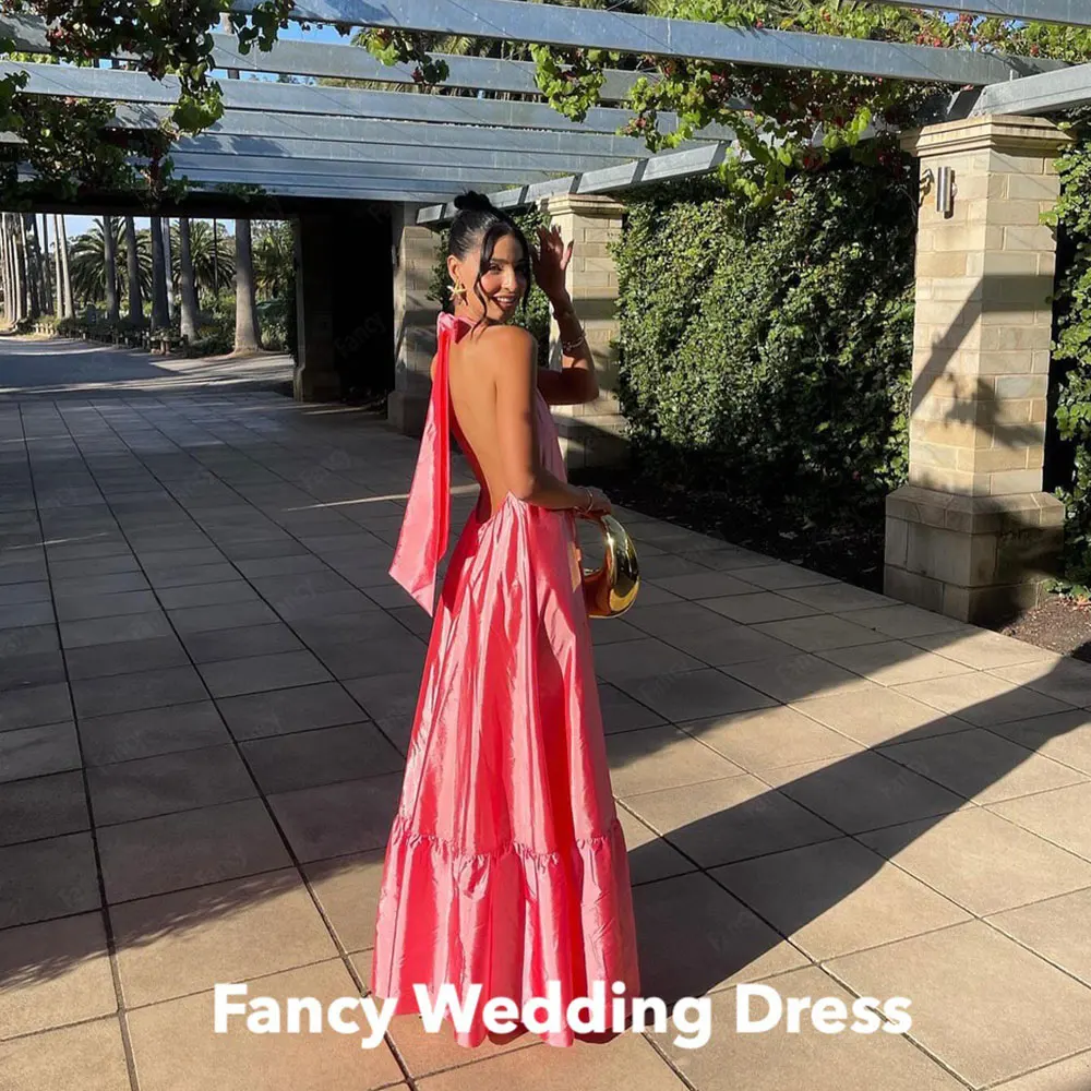 Fancy Sexy Halter Baby Pink Evening Dress Saudi Arabia Taffeta A Line Prom Gown Floor Length Sleeveless Formal Occasion Dressses
Fancy Sexy Halter Baby Pink Evening Dress Saudi Arabia Taffeta A Line Prom Gown Floor Length Sleeveless Formal Occasion Dressses