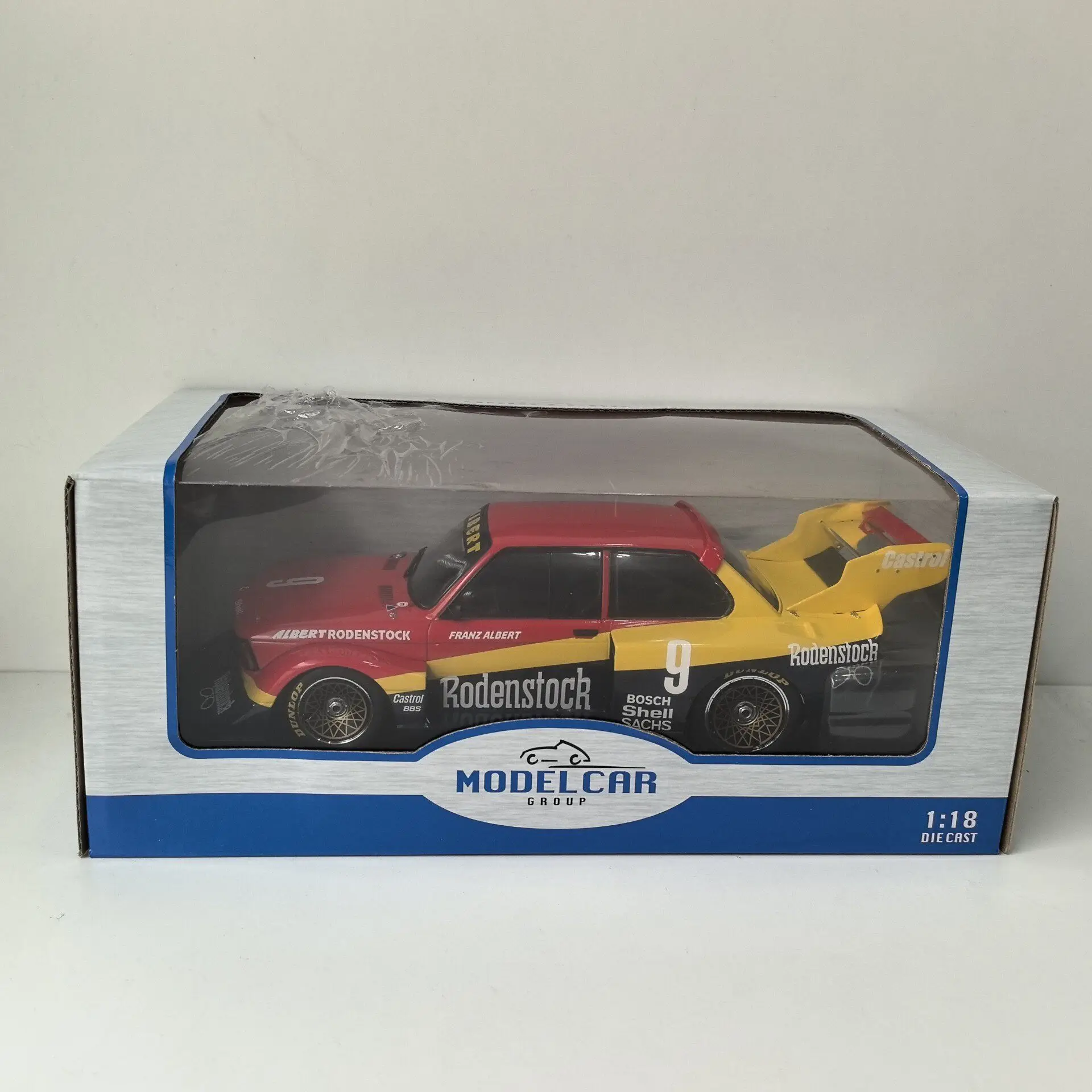 Diecast MCG 1/18 Scale BMW 320 GR.5 #9 1979 O2 Alloy Car Model
Diecast MCG 1/18 Scale BMW 320 GR.5 #9 1979 O2 Alloy Car Model