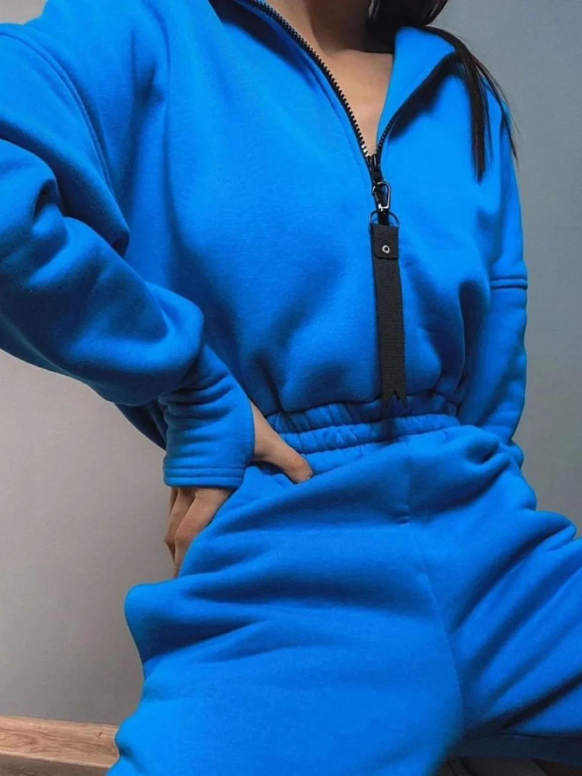 Цветной комбинезон с капюшоном и завязкой на талии, длинные брюки с высокой талией, простые сложенные уличные модные комбинезоны из полиэфирного волокна на молнии C...
Цветной комбинезон с капюшоном и завязкой на талии, длинные брюки с высокой талией, простые сложенные уличные модные комбинезоны из полиэфирного волокна на молнии C...