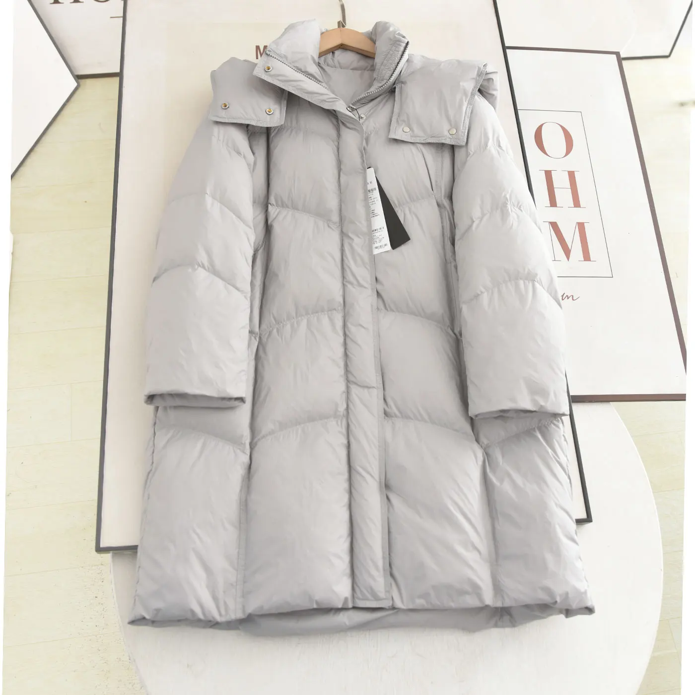 Casual Hooded Women's down Jaet 2025 Winter New Sle Long Sve Warm Thiened Coat Versatile Loose Fit Mid-Length
Casual Hooded Women's down Jaet 2025 Winter New Sle Long Sve Warm Thiened Coat Versatile Loose Fit Mid-Length