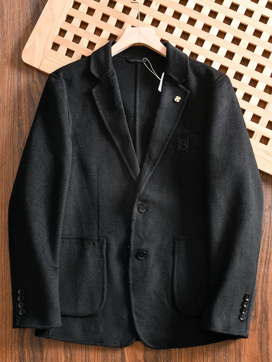 Double-Faced Woolen Casual Suit Jacket for Men Fine Merino Wool Autumn Winter Fashionable City Style Long Sleeve Standard Fit
Double-Faced Woolen Casual Suit Jacket for Men Fine Merino Wool Autumn Winter Fashionable City Style Long Sleeve Standard Fit