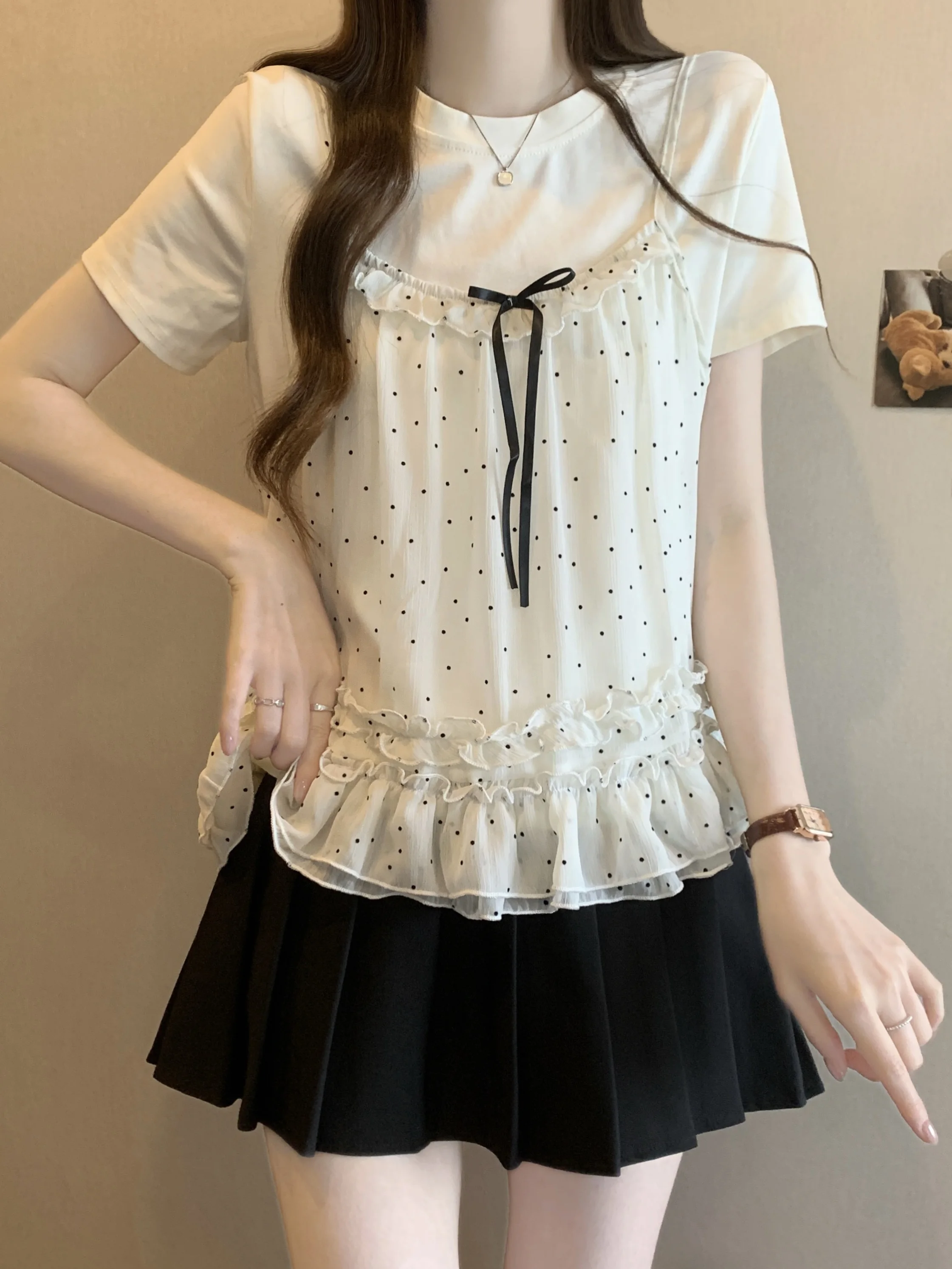 plus Size Summer Outfit Women's Polka Dot Ruffle Shoulder Short Sleeve Top And Bottom Set Slimming Fashionable Commute Style
plus Size Summer Outfit Women's Polka Dot Ruffle Shoulder Short Sleeve Top And Bottom Set Slimming Fashionable Commute Style