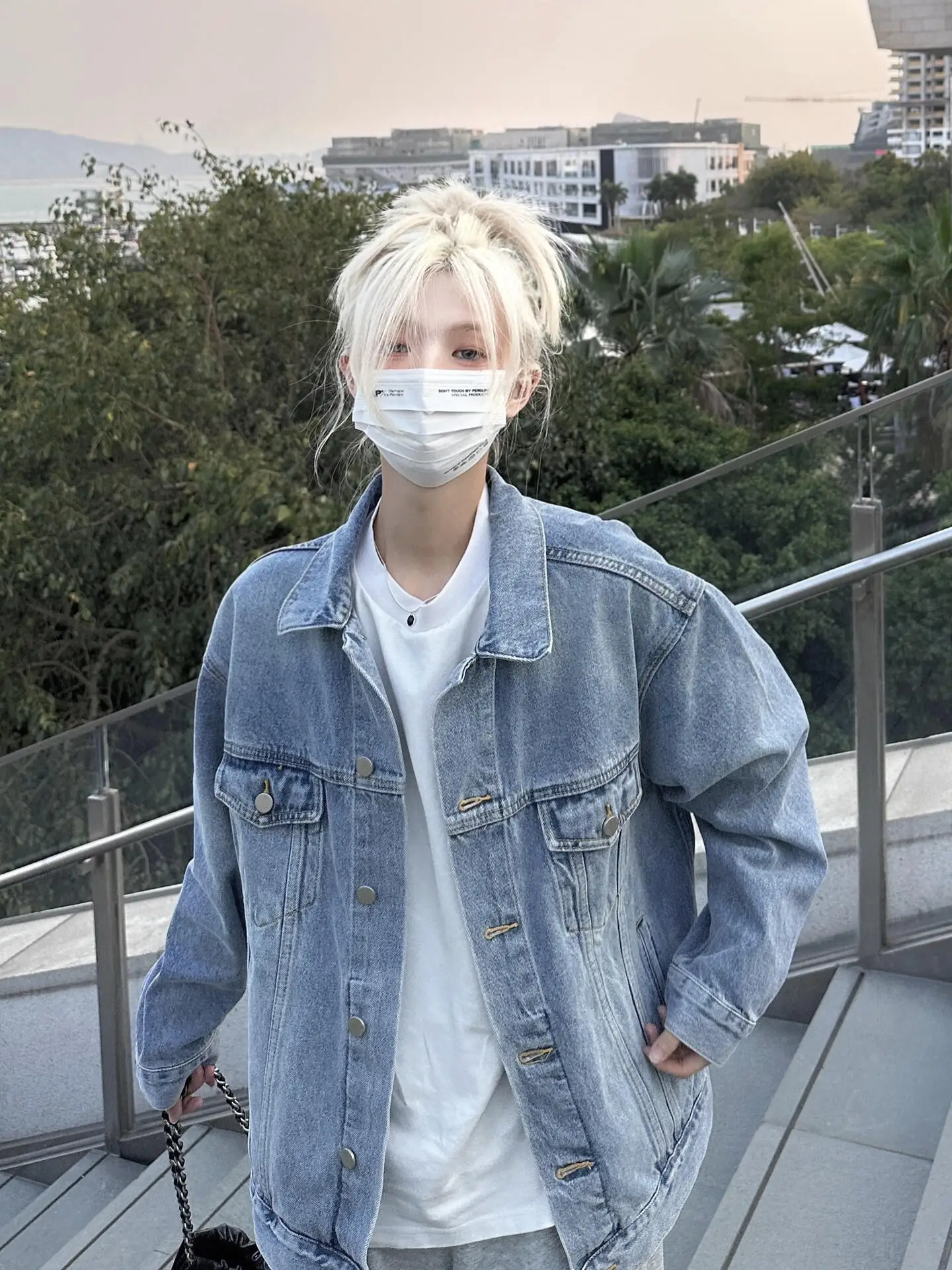 Cleanfit Blue Washed Denim Jacket Unisex Autumn New American Retro Workwear Jacket Loose Fit Long Sleeve Youth Fashion
Cleanfit Blue Washed Denim Jacket Unisex Autumn New American Retro Workwear Jacket Loose Fit Long Sleeve Youth Fashion