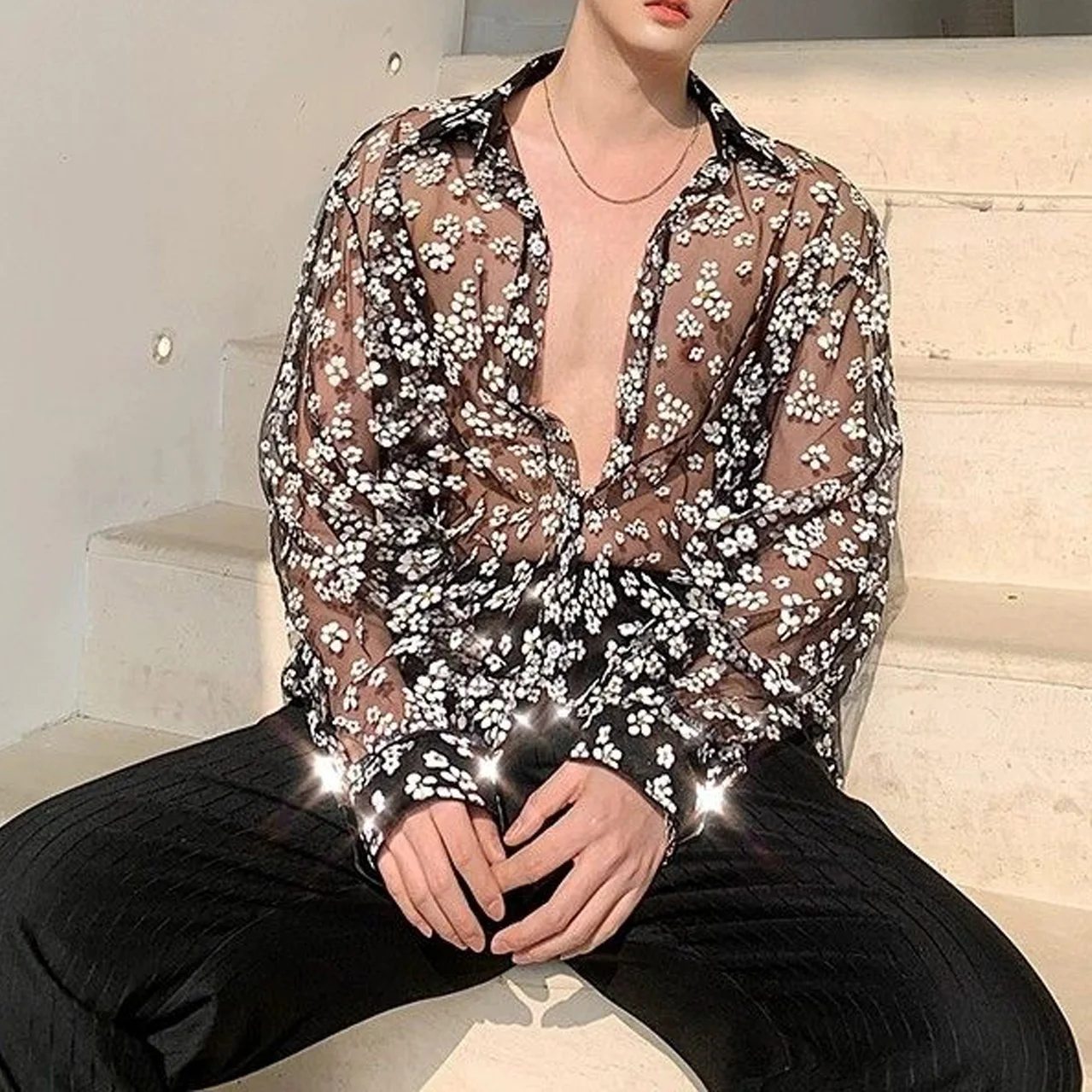 Men’s Summer Sheer Floral Shirt Long Sleeve Transparent Lightweight Loose Fit Casual Fashion Party Club Top 2026New
Men’s Summer Sheer Floral Shirt Long Sleeve Transparent Lightweight Loose Fit Casual Fashion Party Club Top 2026New