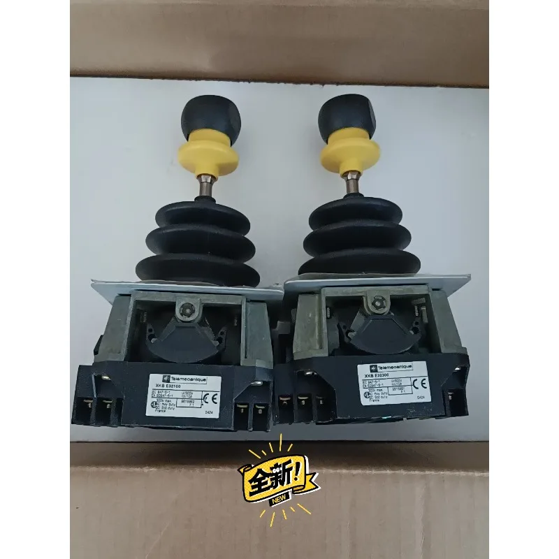 Schneider Electric XKBE32300 XKBE Light Hosting Применение Джойстик Контроллер Новый Оригинал
Schneider Electric XKBE32300 XKBE Light Hosting Применение Джойстик Контроллер Новый Оригинал