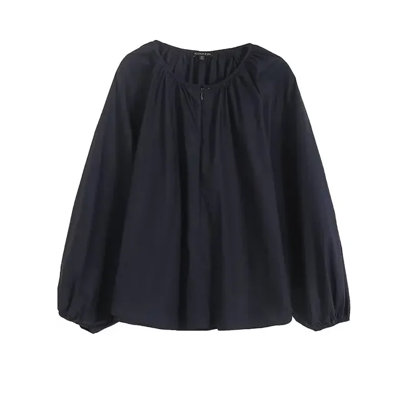 Women's 2024 New Chic Fashion Temperament Joker Front Zipper Design Round Neck Shirt Retro Bubble Sleeve Blouse Chic Top.
Women's 2024 New Chic Fashion Temperament Joker Front Zipper Design Round Neck Shirt Retro Bubble Sleeve Blouse Chic Top.