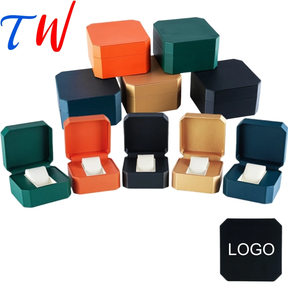 1Pcs Free Customization Logo High Grade PU Watch Cases Octagonal Box PU Leather Jewelry Storage Gift Packaging Boxes Wholesale
1Pcs Free Customization Logo High Grade PU Watch Cases Octagonal Box PU Leather Jewelry Storage Gift Packaging Boxes Wholesale