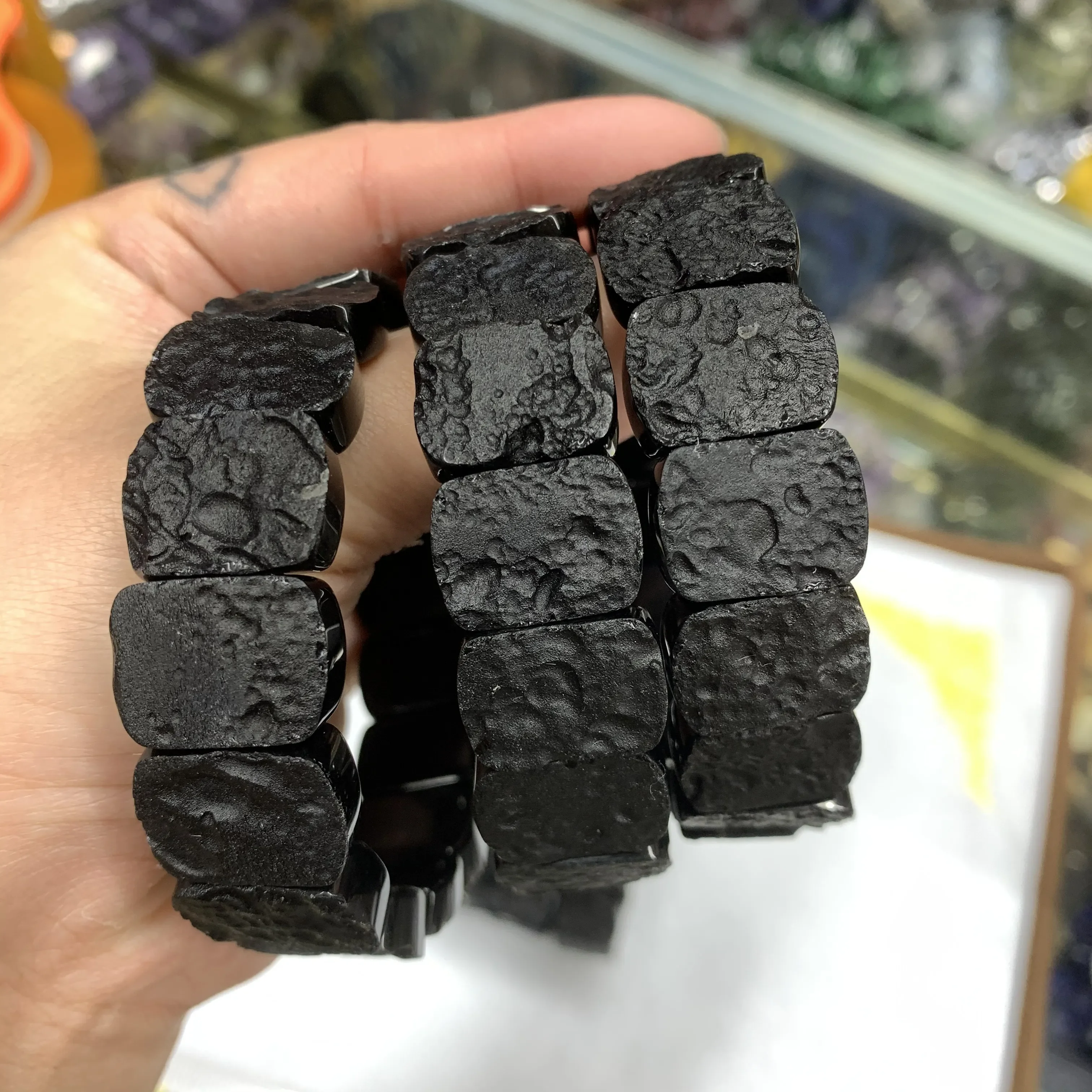 Новый натуральный камень, метеорит, черный Tektite, образец, оптовая продажа, натуральный черный _ свободный браслет для женщин и мужчин, подарок
Новый натуральный камень, метеорит, черный Tektite, образец, оптовая продажа, натуральный черный _ свободный браслет для женщин и мужчин, подарок